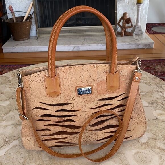Viator Natural Portuguese Cork Vegan Crossbody Bag - Picture 1 of 11